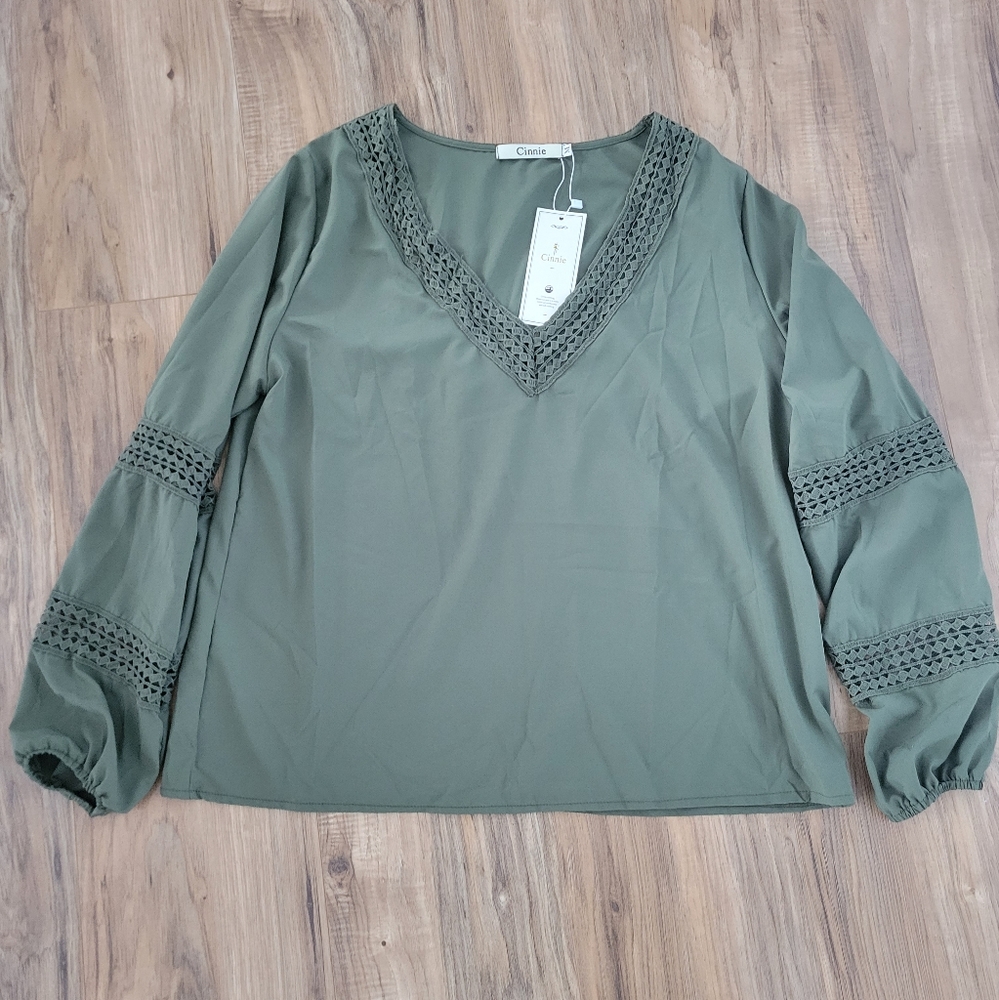 "New" Cinnie V-neck Olive Green Long Sleeve Top, Size, Medium